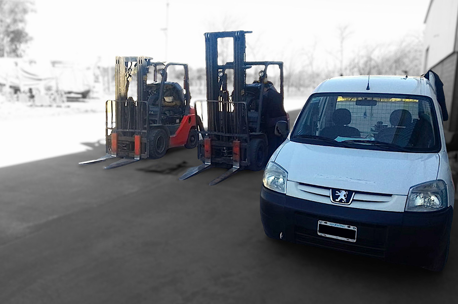 Autoelevador en operación 1